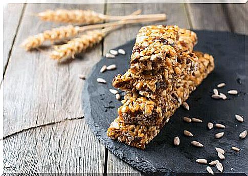 Granola bars - harmful foods