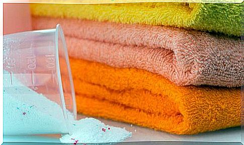 5 tricks for shiny white towels without harsh chemicals