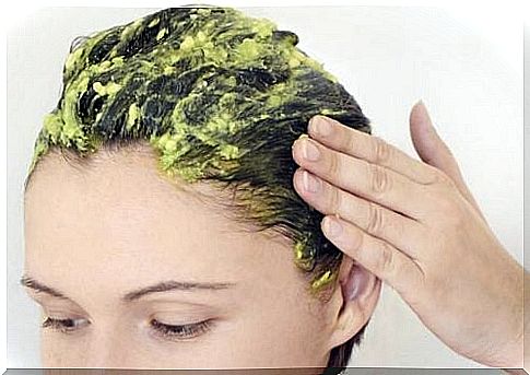 Natural remedies with avocado for dandruff