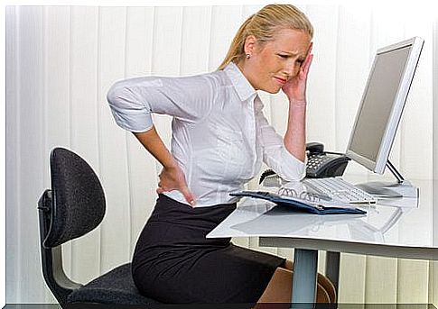 back-pain-through-kidney-disorders