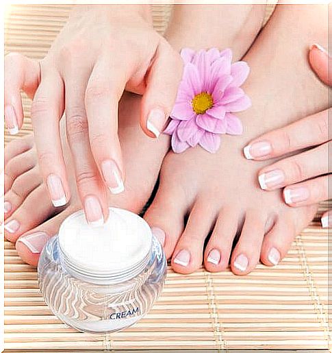 Pamper dry feet with moisture