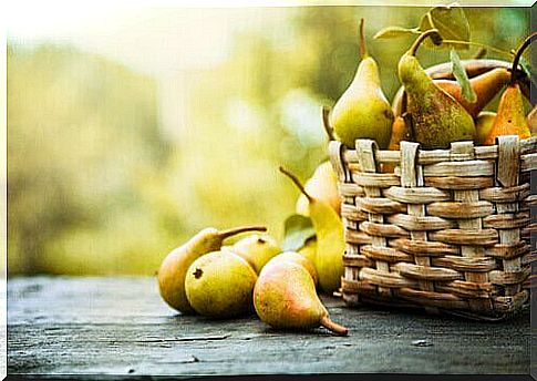 Pears help with inflammation of the liver