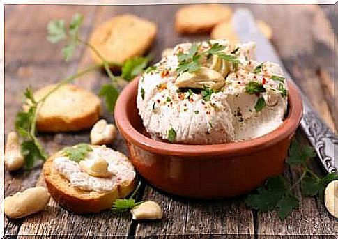 Prepare vegan cheese: three delicious ideas