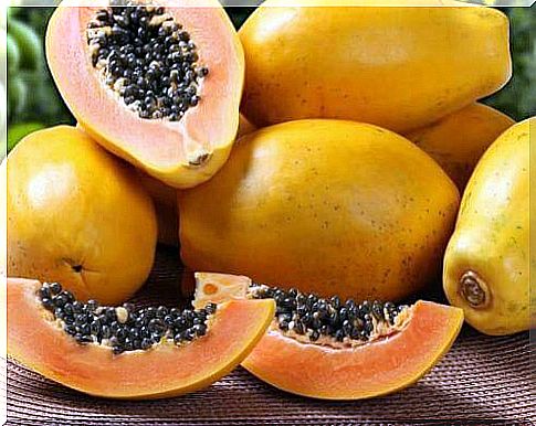 Papaya against worms in the intestines