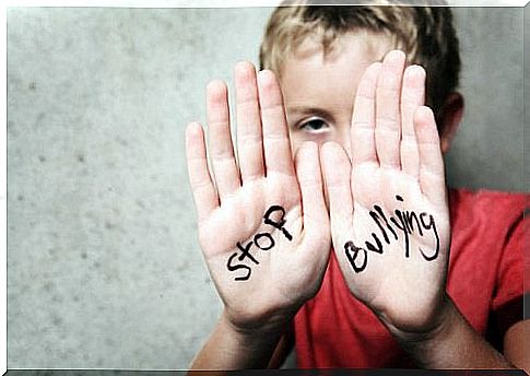 child-suffers-from-bullying