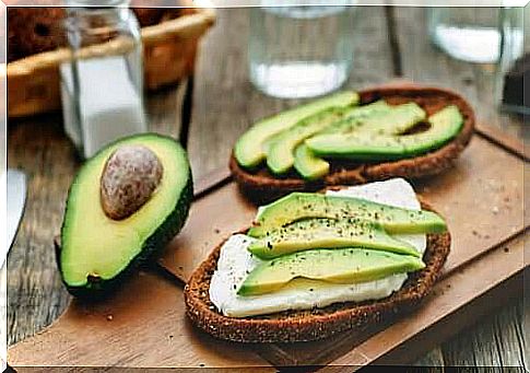 Vegan cheese made from avocado with oregano: healthy and easy to make 